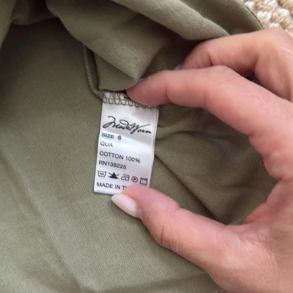 Madeworn Tshirt - Picture 3 of 4